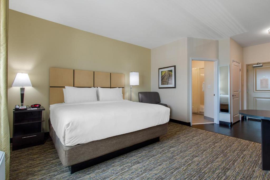 Candlewood Suites - San Antonio Lackland AFB Area an IHG Hotel - image 4